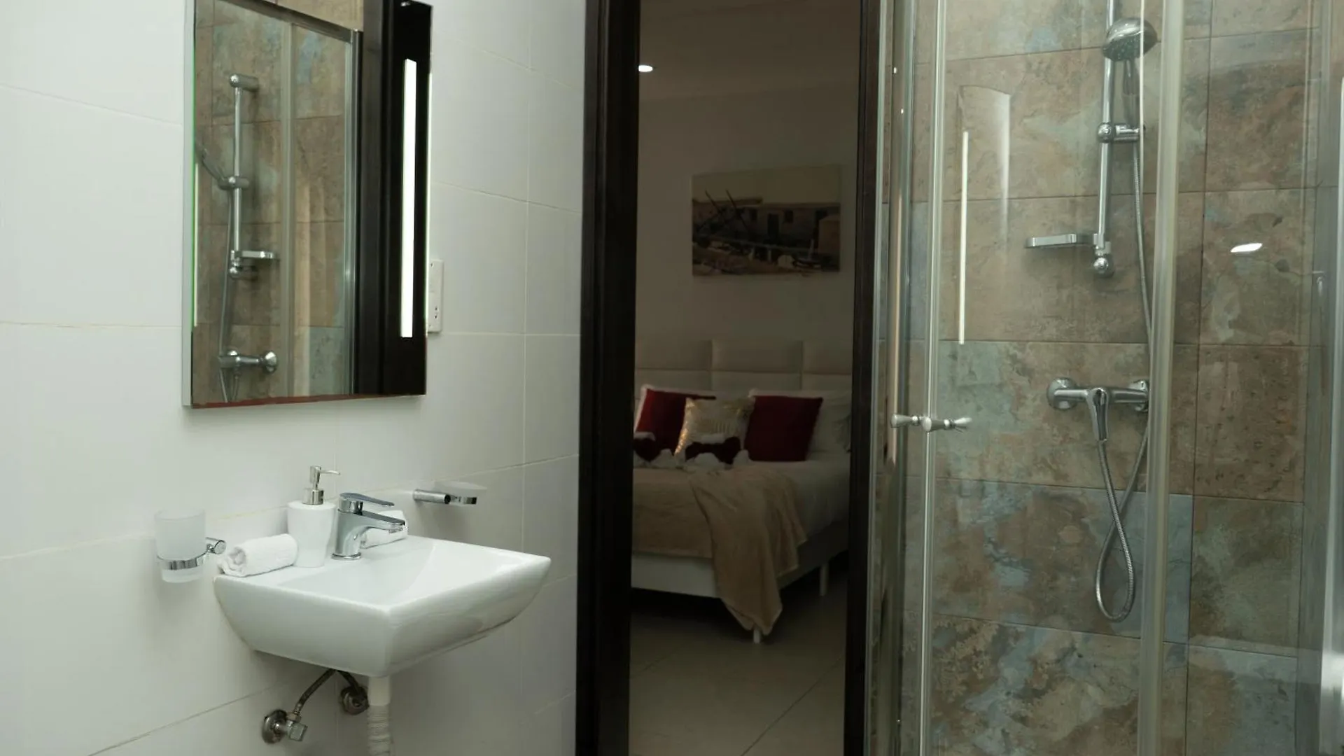 Apartament In Ta' Xbiex 3Br- 3 Min Yatch Marina Msida