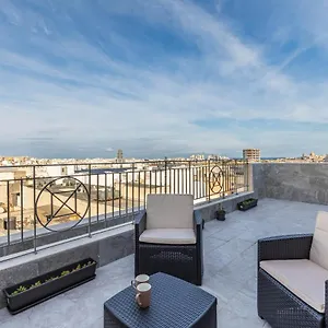Terrace View- A Charming Two Bedrooms Penthouse Ac-wifi Apartment
